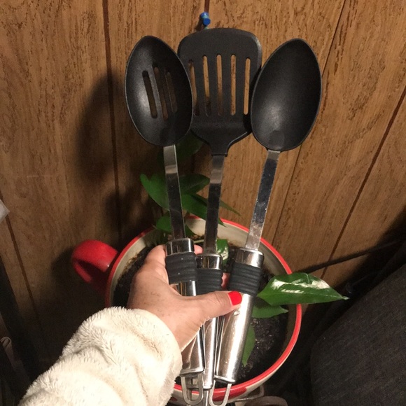 ONEIDAS STAINLESS KITCHEN UTENSILS (SET OF 3) - Picture 7 of 11